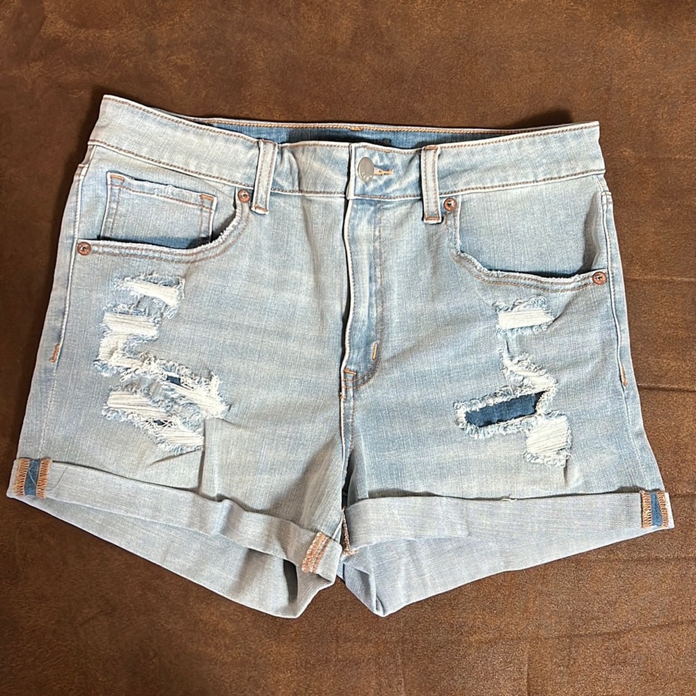 Aeropostale high rise midi shorts in light blue. Size 14.